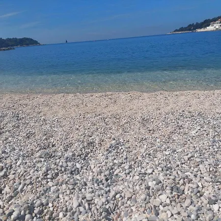 Near The Beach Pula Exterior photo