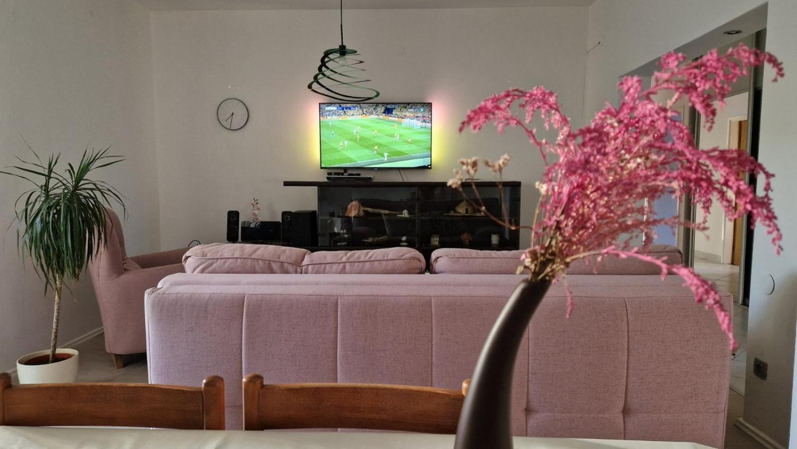 Apartment Near The *